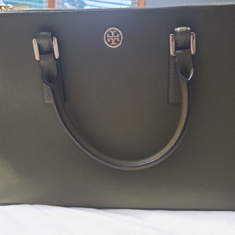 SOLD ON ANOTHER SITE Tory Burch Bag